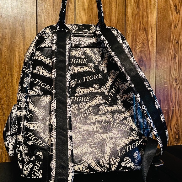 Back pack - Picture 4 of 4